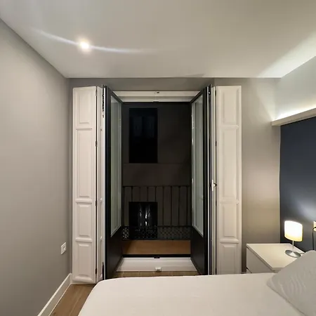 Apartament Anaya,1º,2º En Pleno Centro De *